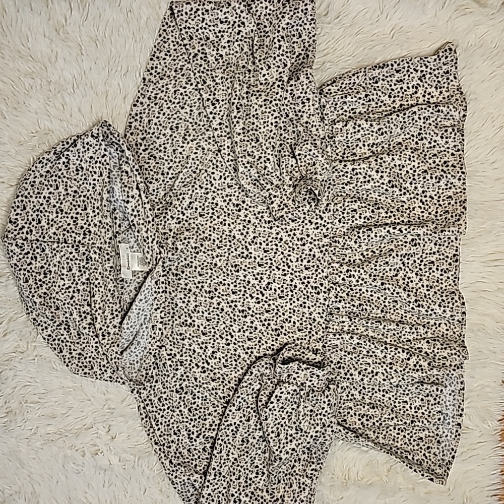 Urban Romantics Cropped Long sleeve